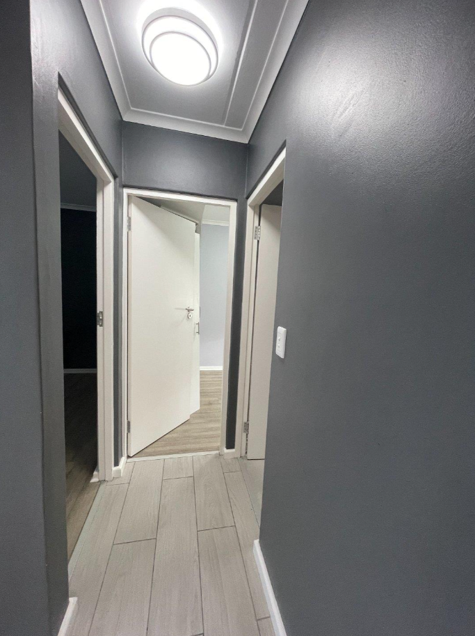 To Let 2 Bedroom Property for Rent in Grassy Park Western Cape